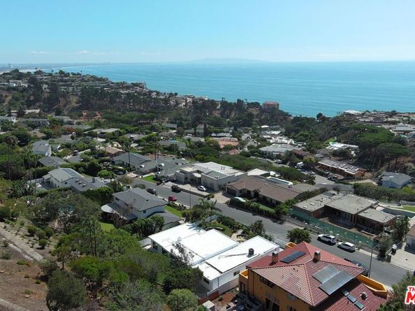 18073 Sandy Cape Drive, Pacific Palisades CA 90272