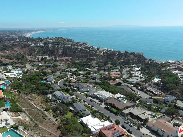 18073 Sandy Cape Drive, Pacific Palisades CA 90272