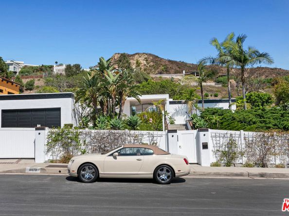 18073 Sandy Cape Drive, Pacific Palisades CA 90272