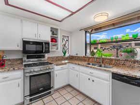 1109 Hilo Gln, Escondido CA 92026