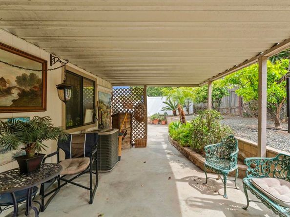 1109 Hilo Gln, Escondido CA 92026