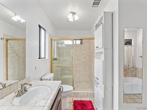 1109 Hilo Gln, Escondido CA 92026