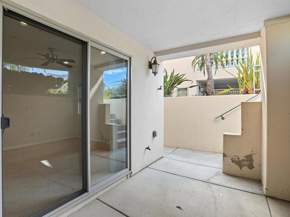 2265 Manchester, Cardiff By The Sea CA 92007