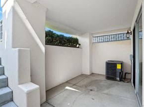 2265 Manchester, Cardiff By The Sea CA 92007
