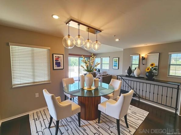 2265 Manchester, Cardiff By The Sea CA 92007