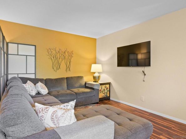 7835 Cowles Mountain Ct B6, San Diego CA 92119