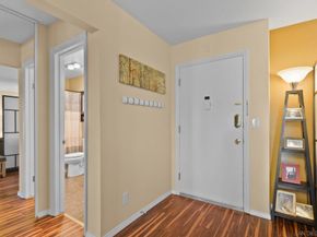 7835 Cowles Mountain Ct B6, San Diego CA 92119