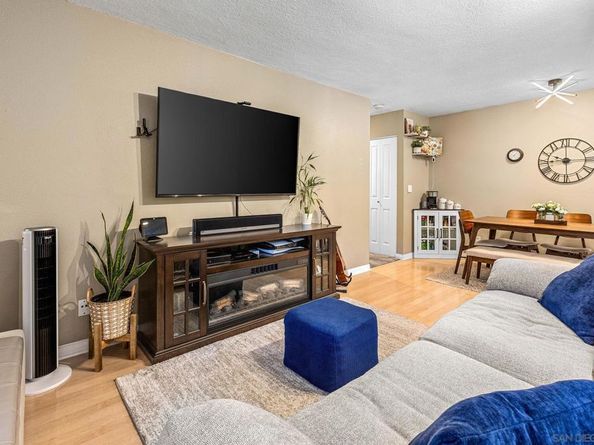 10429 Caminito Rimini, San Diego CA 92129