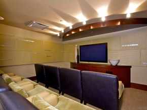 1325 Pacific Hwy 1304, San Diego CA 92101