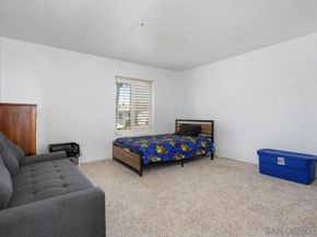 408 Shadow Tree Dr, Oceanside CA 92058
