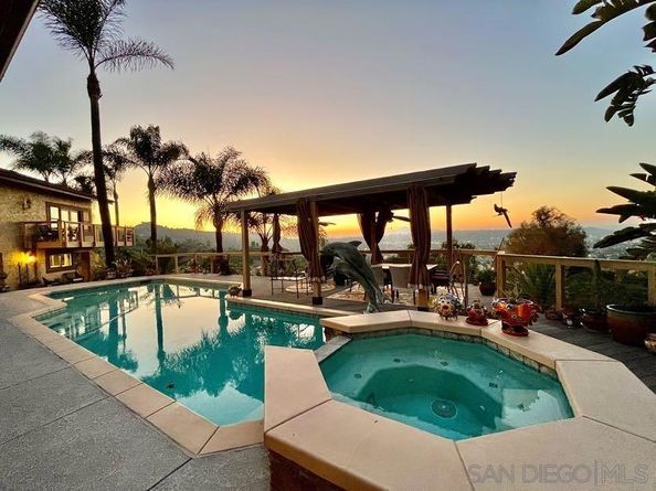 5346 Grandridge Rd, El Cajon CA 92020