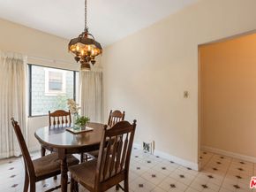 1966 N Van Ness Avenue, Los Angeles CA 90068