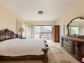 1966 N Van Ness Avenue, Los Angeles CA 90068