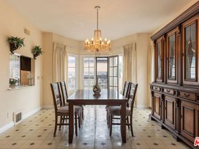 1966 N Van Ness Avenue, Los Angeles CA 90068