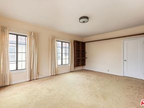 1966 N Van Ness Avenue, Los Angeles CA 90068