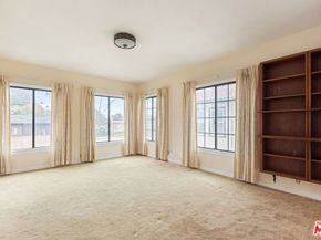 1966 N Van Ness Avenue, Los Angeles CA 90068