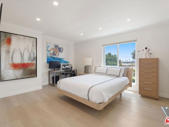 737 Pier Avenue 1, Santa Monica CA 90405