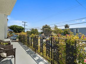 737 Pier Avenue 1, Santa Monica CA 90405