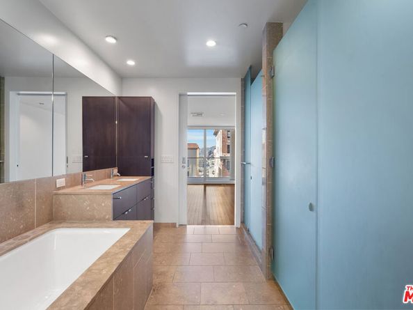 6250 HOLLYWOOD Boulevard 11N, Los Angeles CA 90028