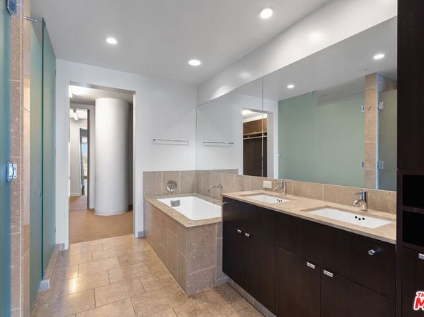 6250 HOLLYWOOD Boulevard 11N, Los Angeles CA 90028