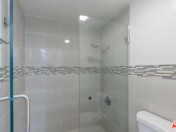 46 Eagle, Irvine CA 92604