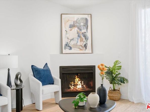 625 S Berendo Street 212, Los Angeles CA 90005