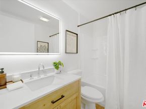 625 S Berendo Street 212, Los Angeles CA 90005