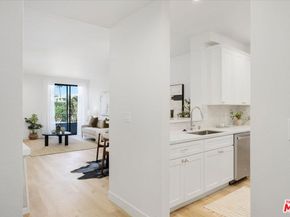 625 S Berendo Street 212, Los Angeles CA 90005