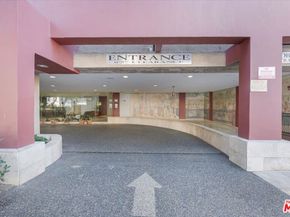 625 S Berendo Street 212, Los Angeles CA 90005