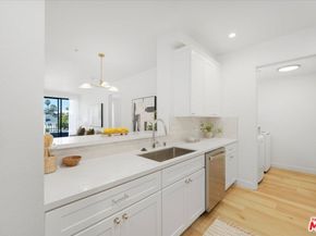 625 S Berendo Street 212, Los Angeles CA 90005