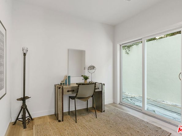 14651 W Sara Lane, Panorama City CA 91402