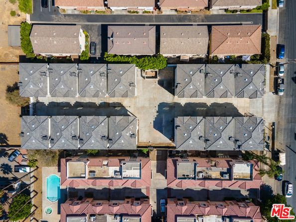 14651 W Sara Lane, Panorama City CA 91402