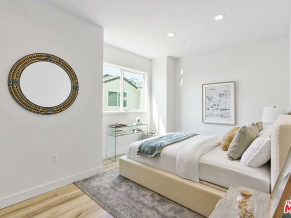 14651 W Sara Lane, Panorama City CA 91402