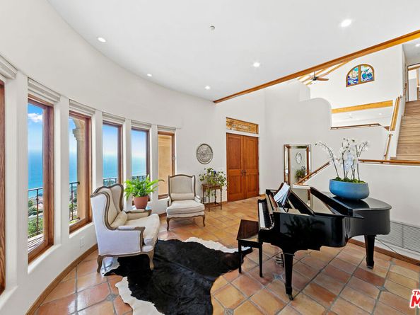 4240 Avenida De La Encinal, Malibu CA 90265