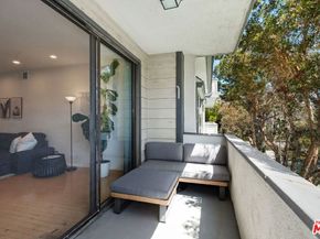 306 Bora Bora Way 206, Marina Del Rey CA 90292