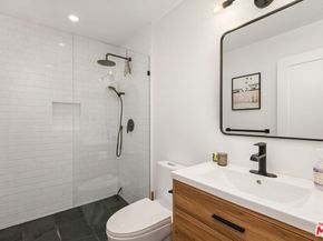 306 Bora Bora Way 206, Marina Del Rey CA 90292