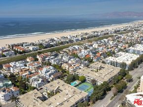 306 Bora Bora Way 206, Marina Del Rey CA 90292
