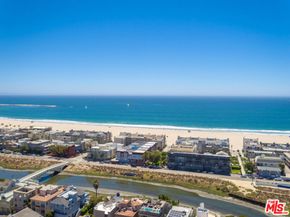 306 Bora Bora Way 206, Marina Del Rey CA 90292