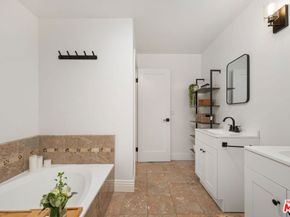 306 Bora Bora Way 206, Marina Del Rey CA 90292