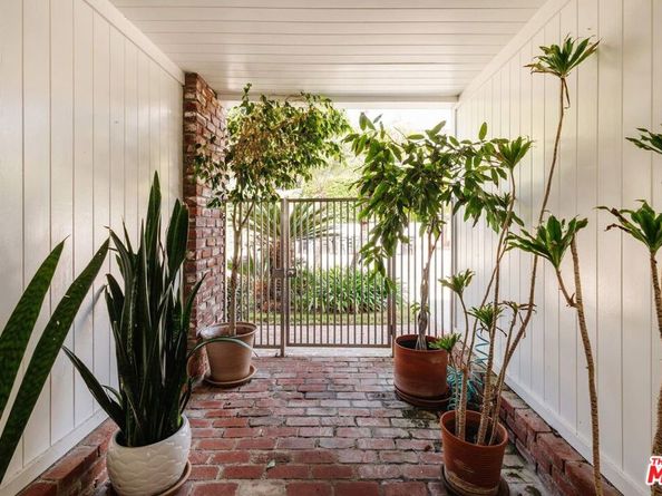 25124 Malibu Road, Malibu CA 90265