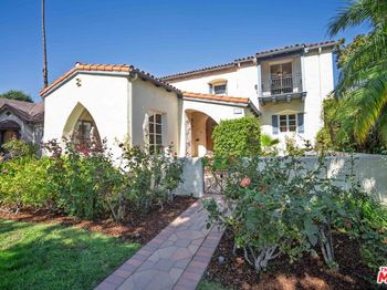 1102 La Zanja Drive