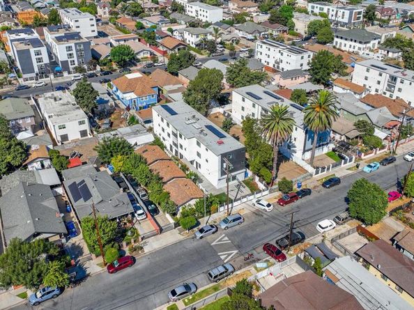 1597 W 37th Street, Los Angeles CA 90018