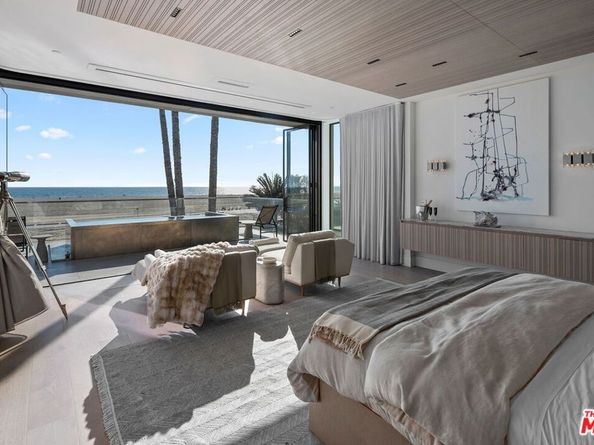 938 -940 Palisades Beach Road, Santa Monica CA 90403