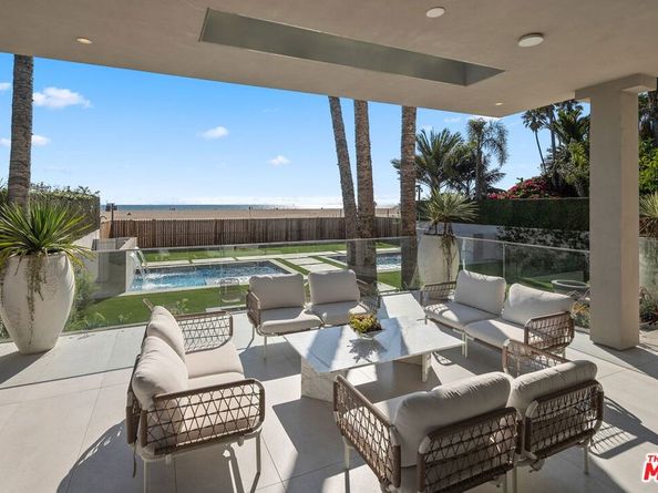 938 -940 Palisades Beach Road, Santa Monica CA 90403