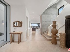 938 -940 Palisades Beach Road, Santa Monica CA 90403