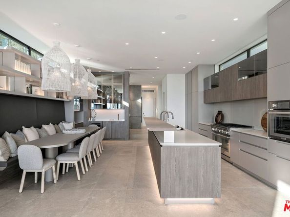 938 -940 Palisades Beach Road, Santa Monica CA 90403