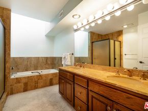 802 3rd Street B, Santa Monica CA 90403