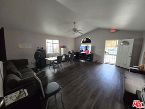 6165 Linden Avenue, Long Beach CA 90805