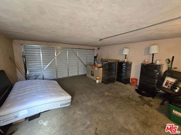 6165 Linden Avenue, Long Beach CA 90805