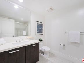 147 N Berendo Street 202, Los Angeles CA 90004